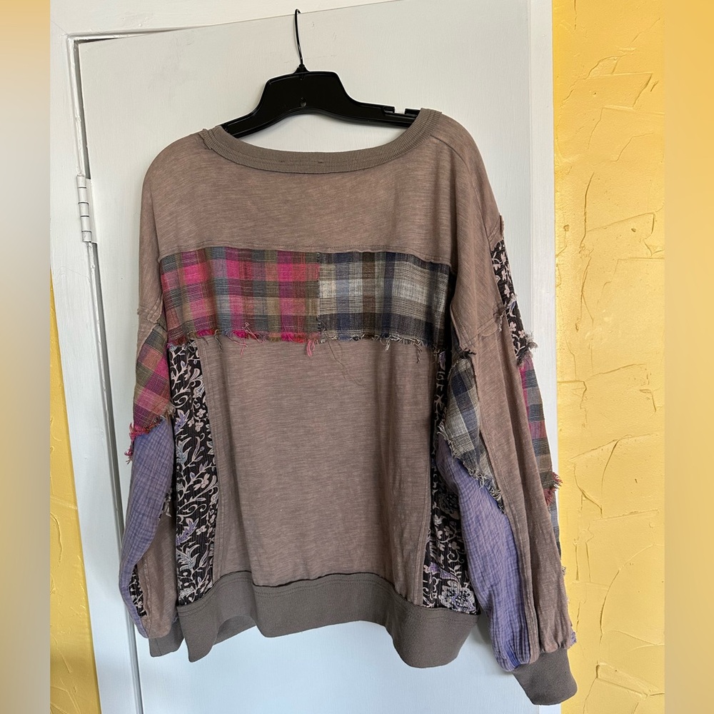 Patchwork Plaid Floral Pullover Sweatshirt By Oli… - image 2